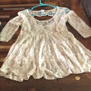 Fitted Flowy Cream Lace Blouse size M